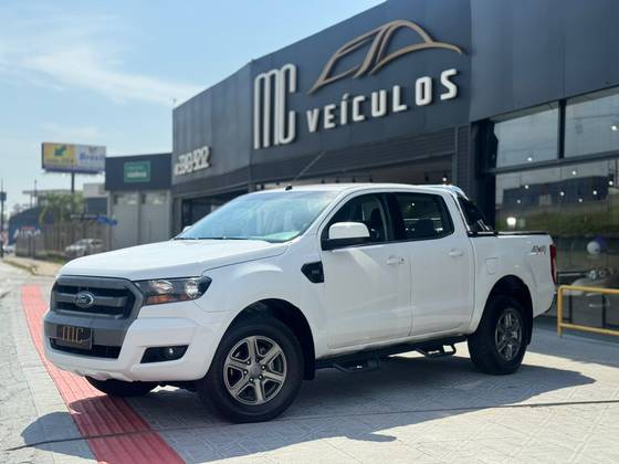 FORD RANGER 2.2 XLS 4X4 CD 16V DIESEL 4P AUTOMÁTICO